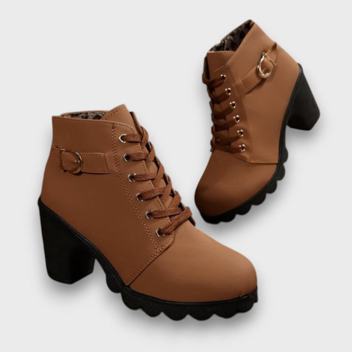 Aisha | Bottes Orthopédiques avec Boucle & Talon Chunky