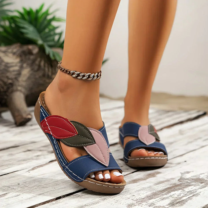 Petra | Sandales à Talon Compensé Slip-On avec Bout Ouvert
