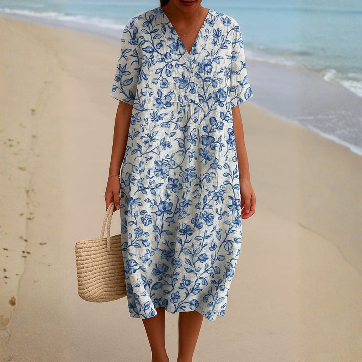 Magnolia - Robe en Ivoire Ornée d'Accents Floraux en Bleu Porcelaine