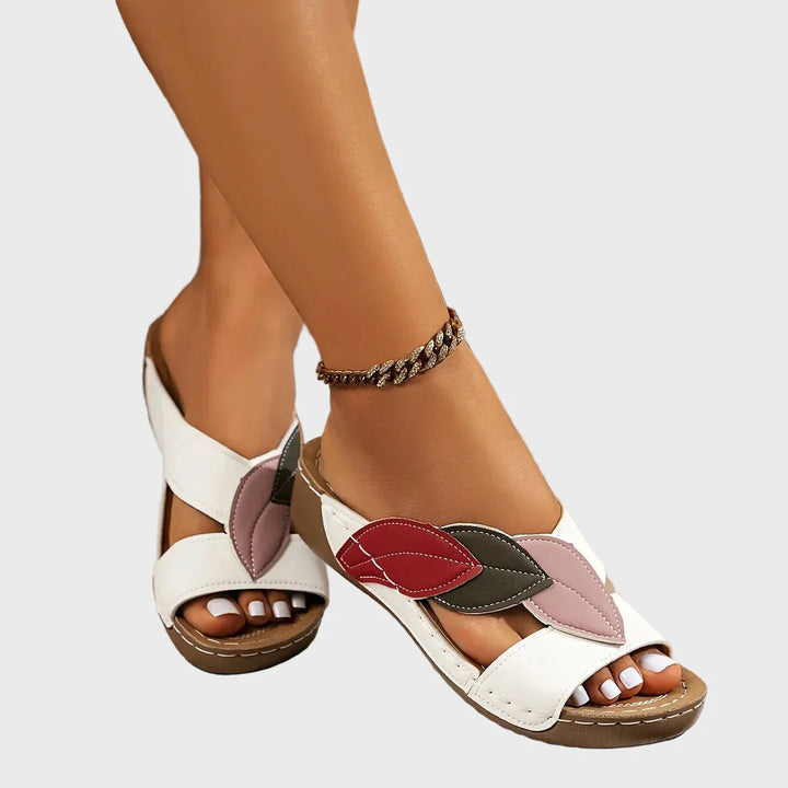Petra | Sandales à Talon Compensé Slip-On avec Bout Ouvert