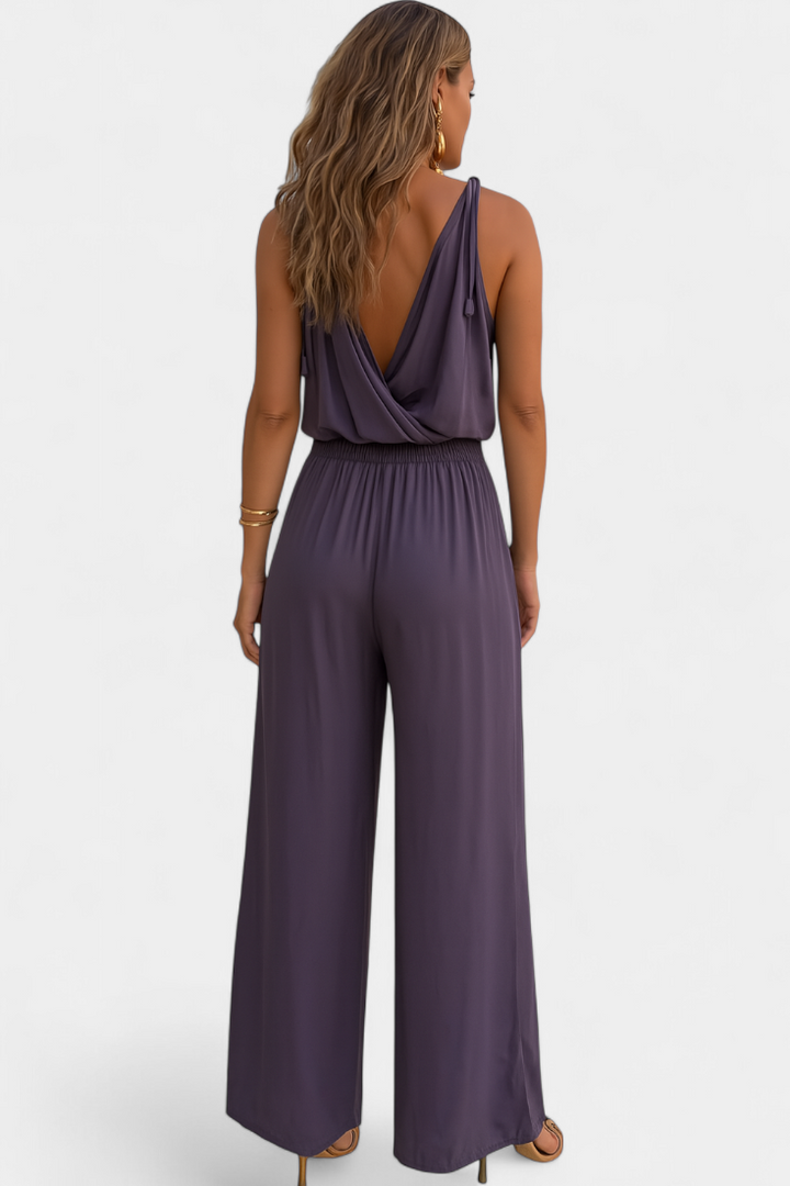 Donatila | Mono Unique avec Détails Dorés et Jambes Ouvertes
