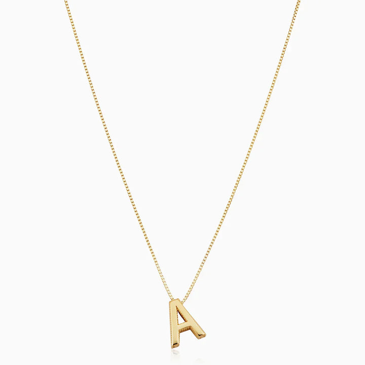 Collier avec initiales et l'inscription "Lettre d'amour" | Doré