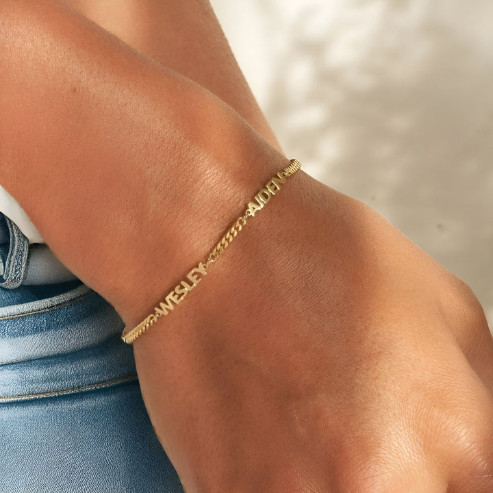 Prénia | Bracelet avec les noms de vos proches