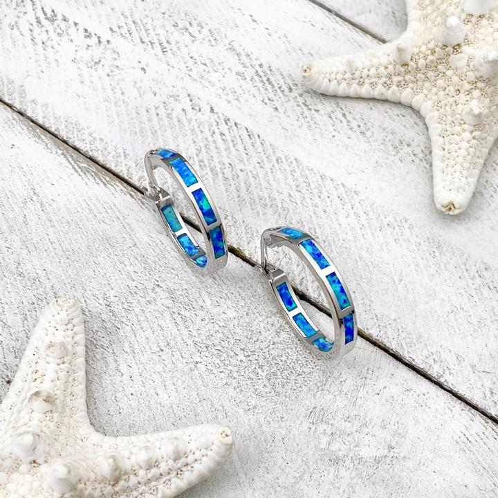 Boucles d'oreilles en forme de créoles avec opale et argent