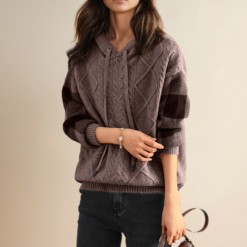 Emily | Sweat à Capuche en Tricot Cablé