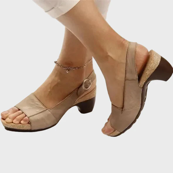 Vera | Sandales à Talon Bas Slingback avec Bout Ouvert et Boucle