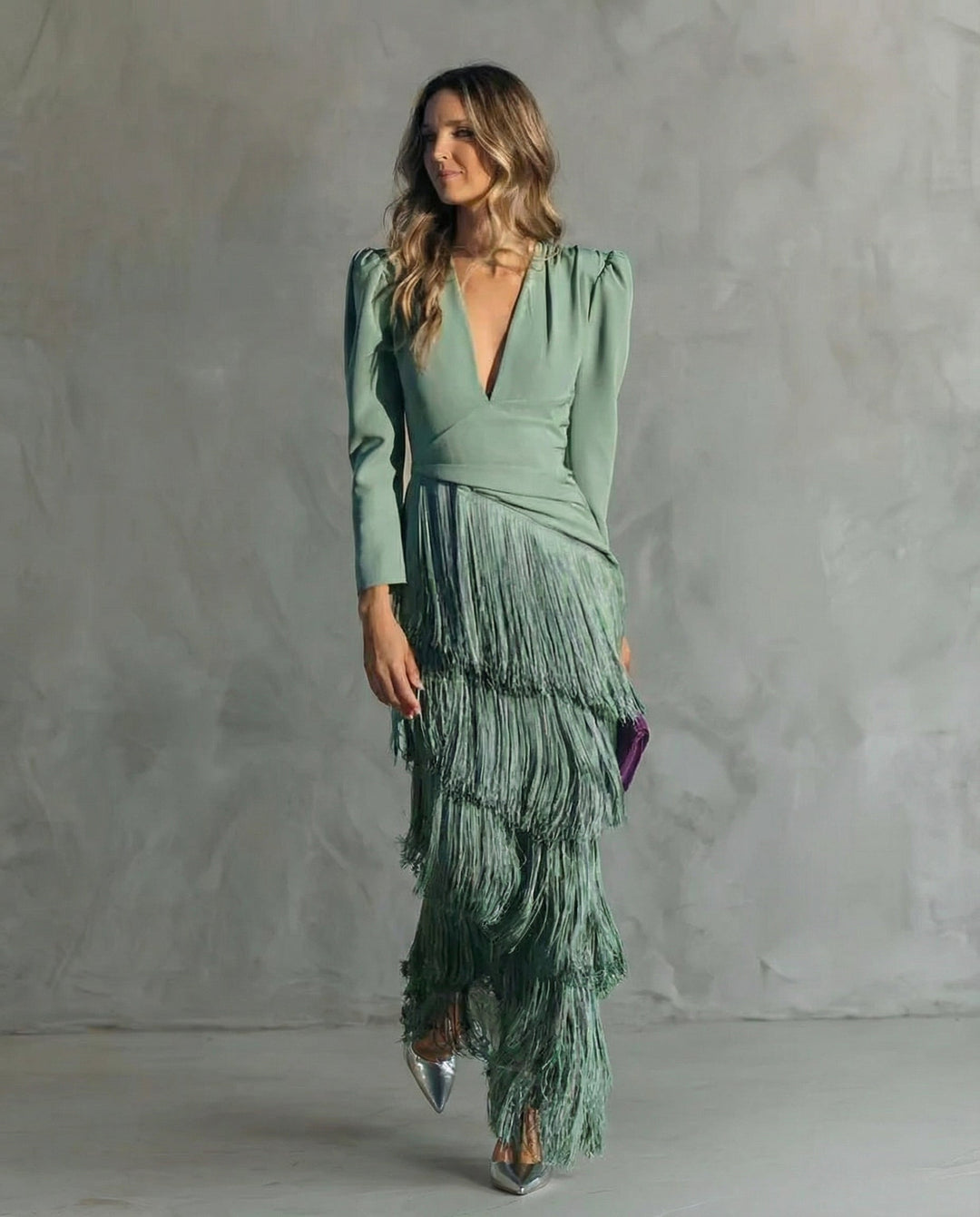Clara | Robe élégante avec des manches à franges