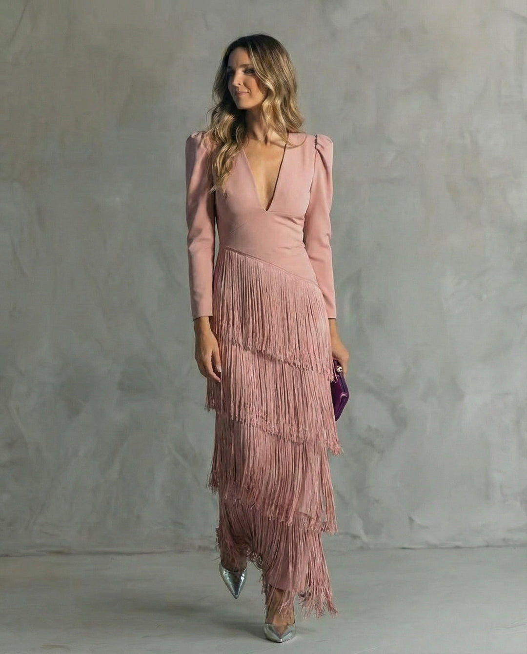 Clara | Robe élégante avec des manches à franges