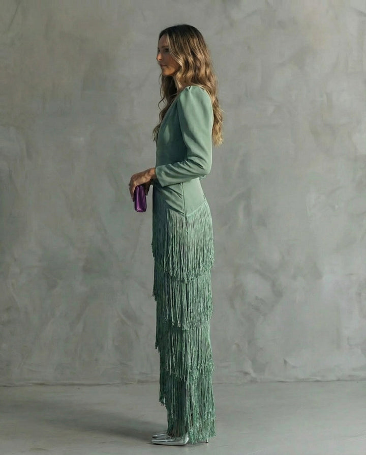 Clara | Robe élégante avec des manches à franges