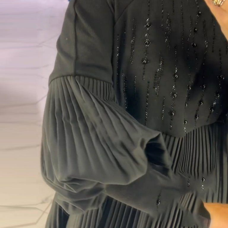 Luna™ | Élégant Robe Plissée avec Manches Bouffantes