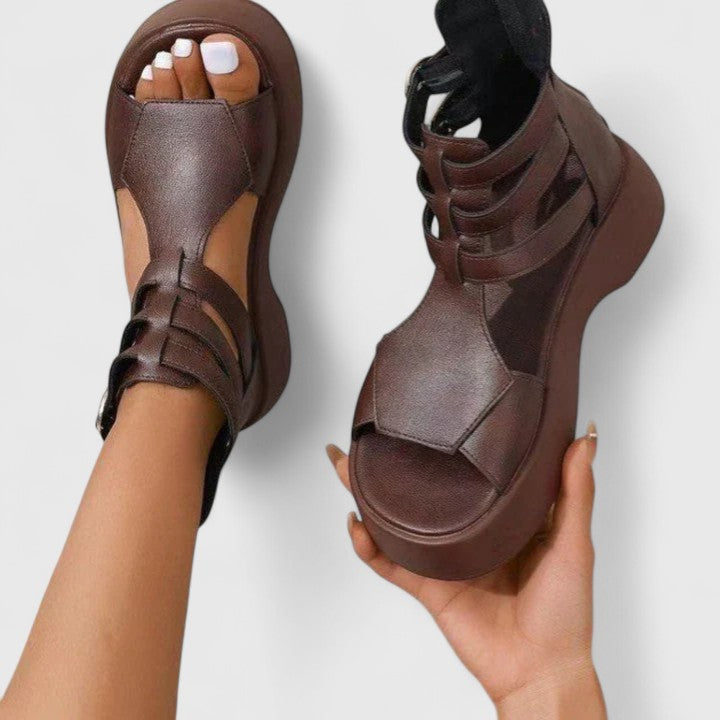 Zena | Sandales Gladiatrices à Plateforme avec Multiples Lanières et Boucle